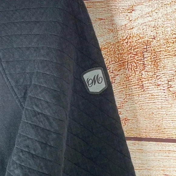 Levelwear Women’s Pullover Vega Funnel Neck Sweatshirt Slit Back Black Medium - Picture 4 of 7